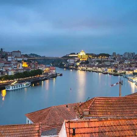 Bright And Spacious In * Porto