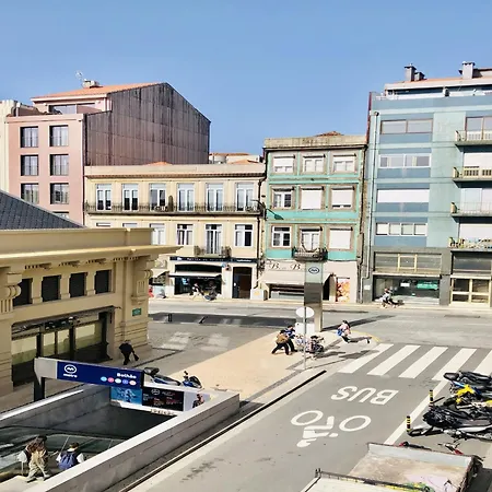 Bright And Spacious In Apartamento Oporto